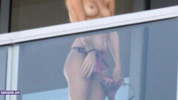 Rosie Huntington Whiteley Nude and Topless Pics