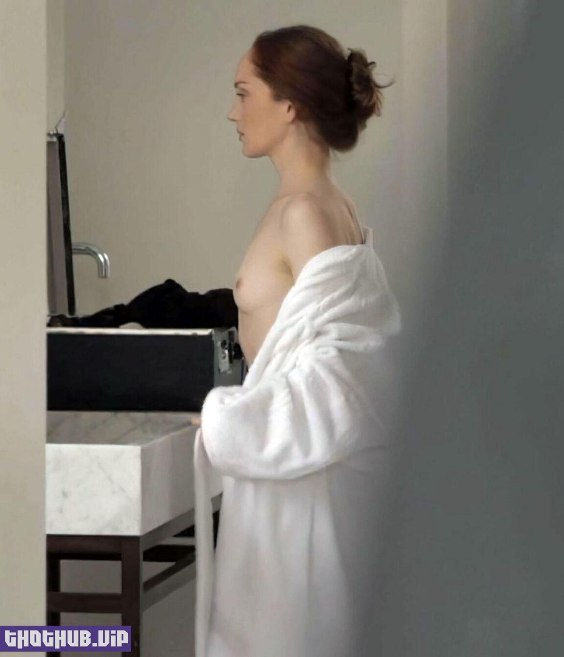 Lotte Verbeek Nude Topless and Hot Pics Collection