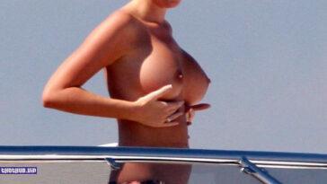 Aisleyne Horgan Wallace nude sexy hot boobs leakeddiaries 01 scaled