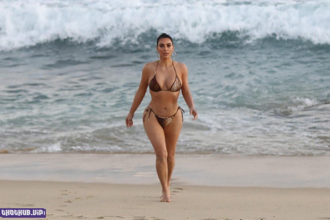 Kim Kardashian New Bikini Set 19 Photos