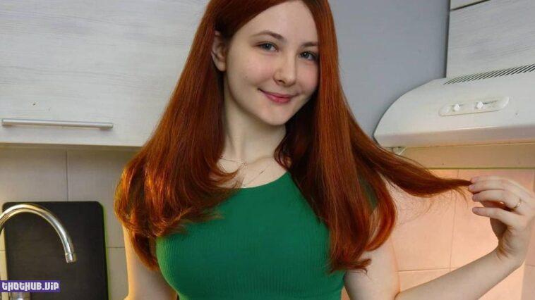 Beautiful Redheads Vladislava Shelygina Show Her Awesome Thick Butt