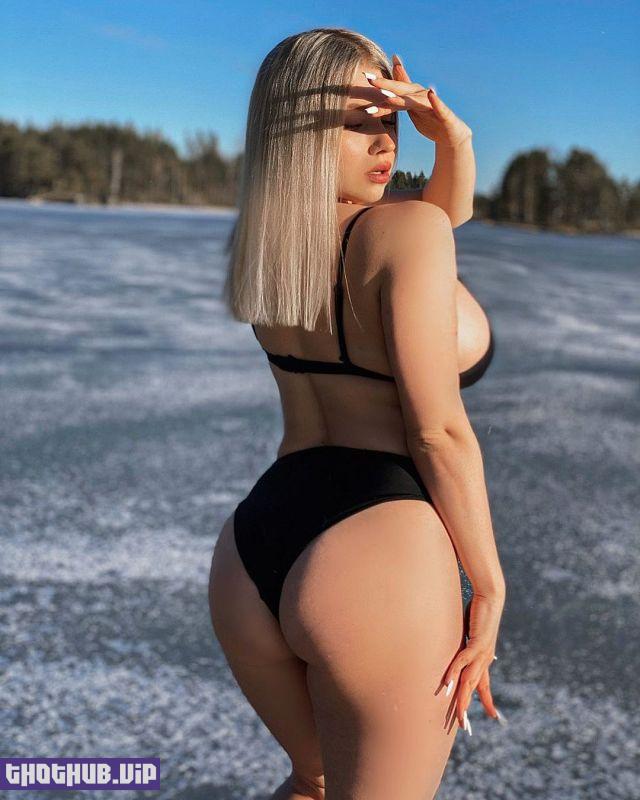 Russian Busty Queen Pasha Pozdnyakova Show Her Plus Size Hot Body