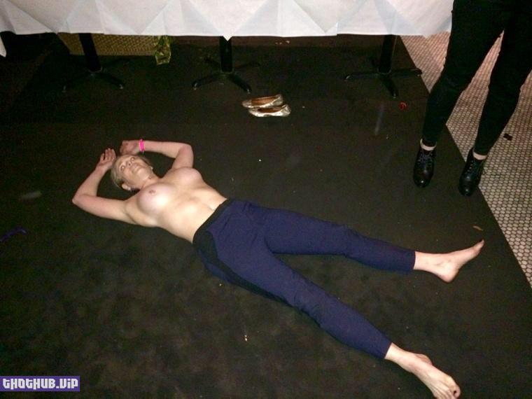Jewish comedian Chelsea Handler nude photos leaked