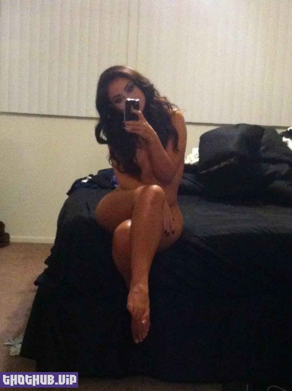 Uldouz Wallace Leaked Nude Photos by the Fappening