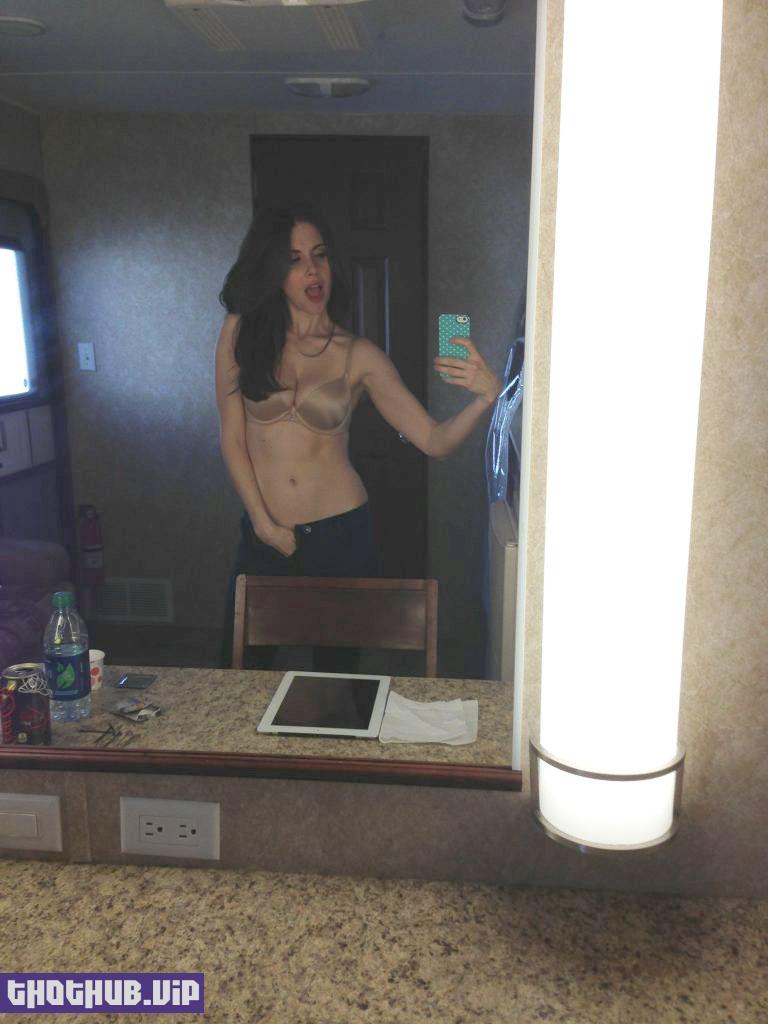 Alison Brie Nude Photos Leaked from iCloud by the Fappening