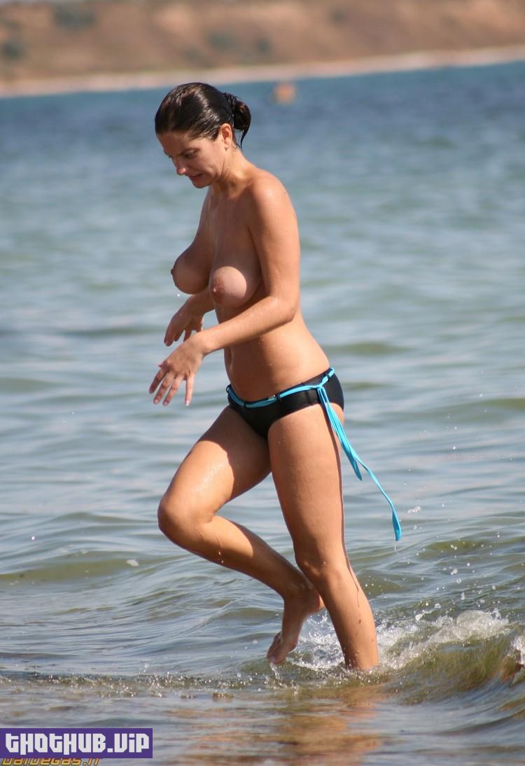 beach voyeur topless hot 3 l