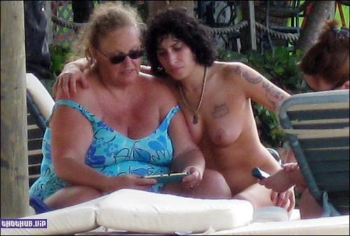 Hot Amy Winehouse Tits Pussy Photos