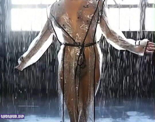 Brittney Palmer Nude Raincoat OnlyFans Video Leaked