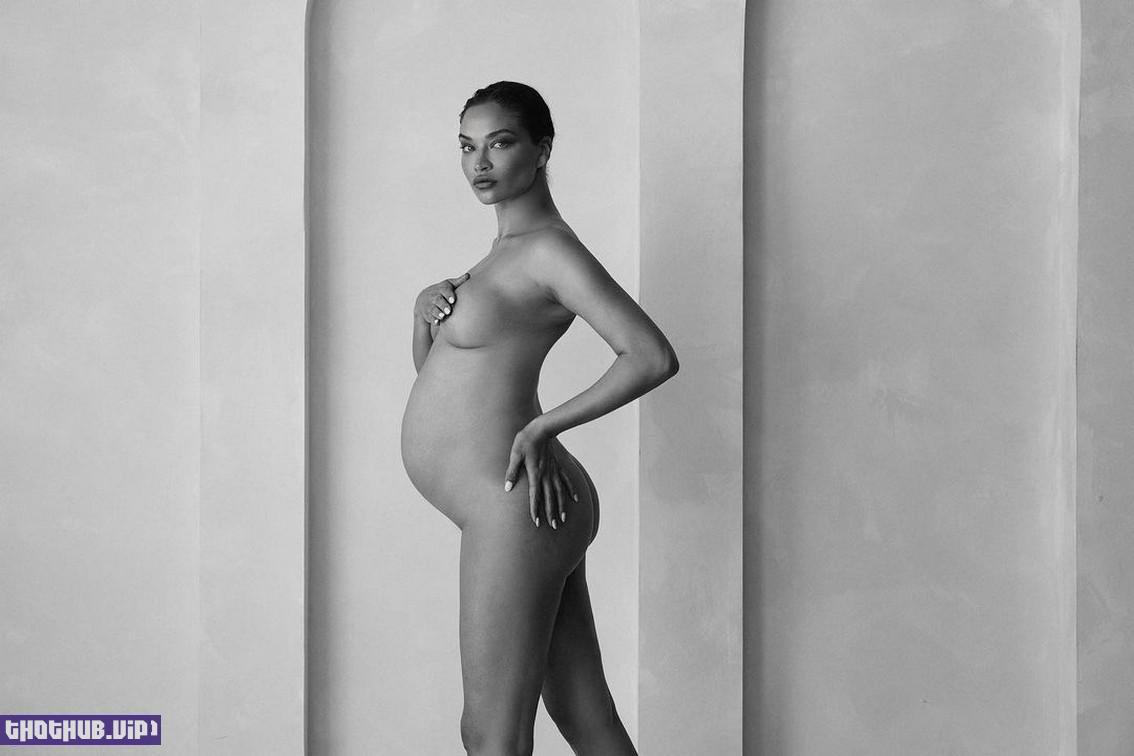 Shanina Shaik Pregnant And Naked 5 Photos
