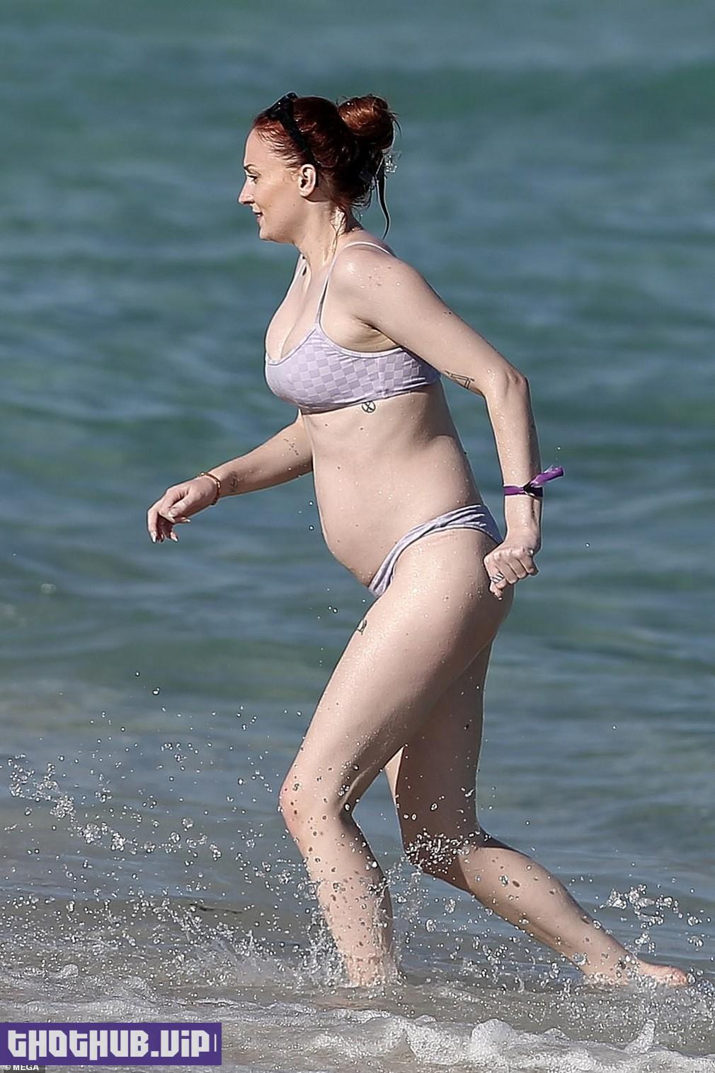 Pregnant Sophie Turner In A Bikini 23 Photos
