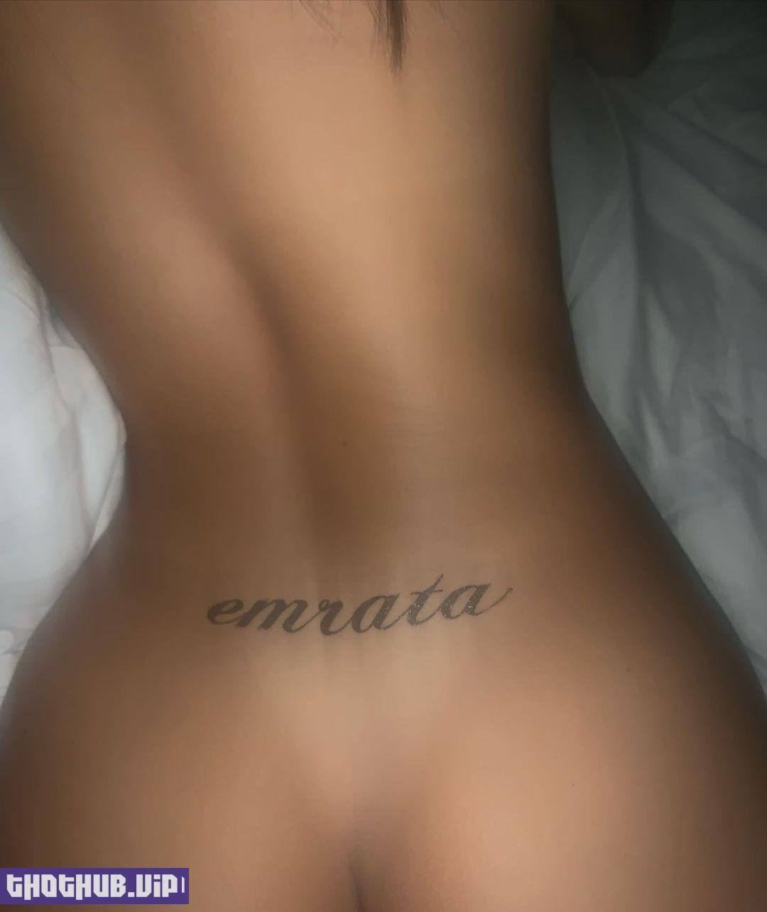 Emily Ratajkowski Got A Tattoo On Her Back 1 Photo