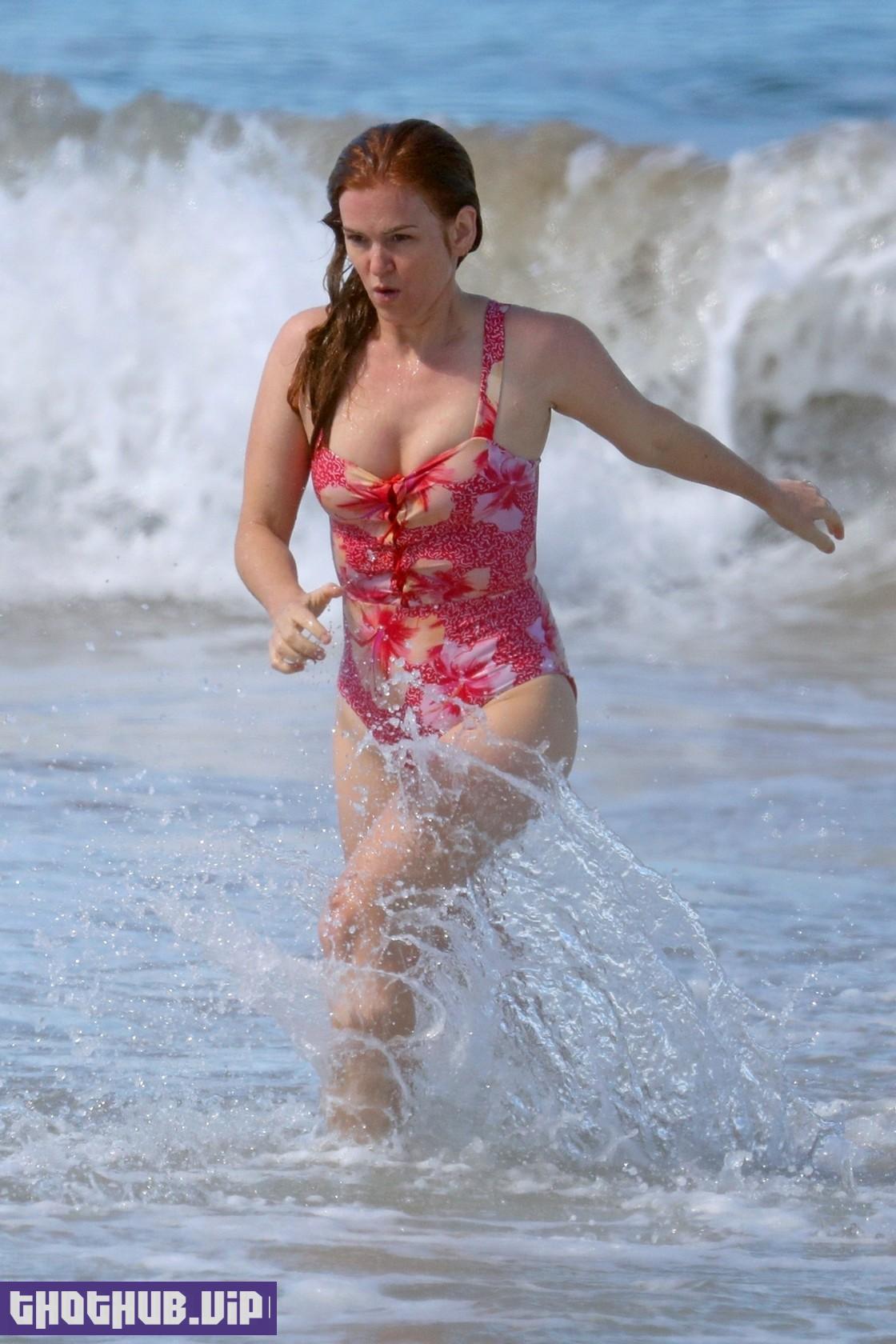 Isla Fisher Sexy In A Bikini 34 Photos