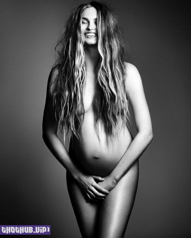 Romee Strijd Sexy Pregnant 2 Photos