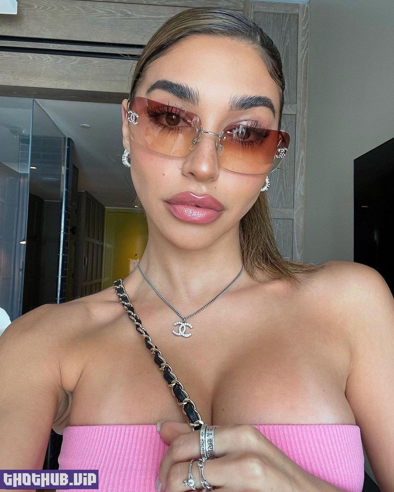 Chantle Jeffries Beautiful Cleavage thefappeningblog.com