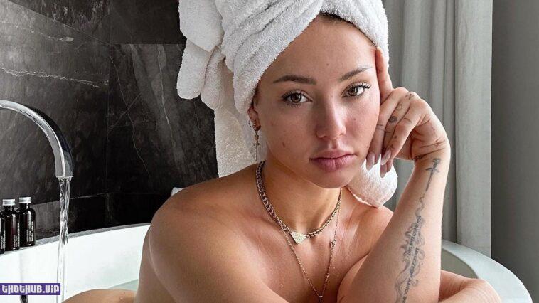 Charly Jordan Naked In Bath 4 Photos