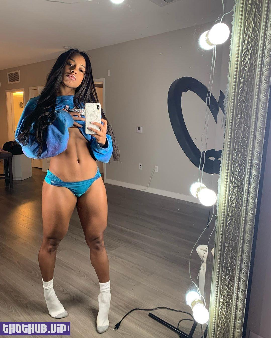 Qimmah Russo New Sexy Selfie 31 Photos Videos