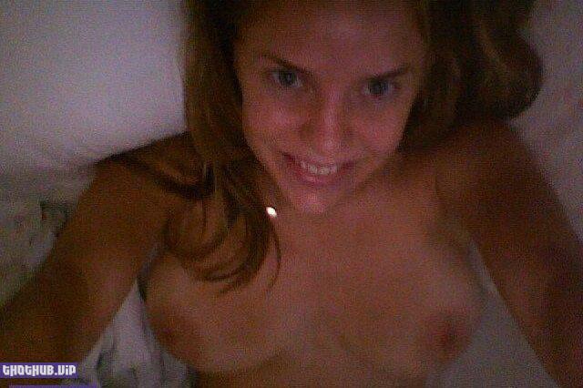 Kelli Garner Naked Photos