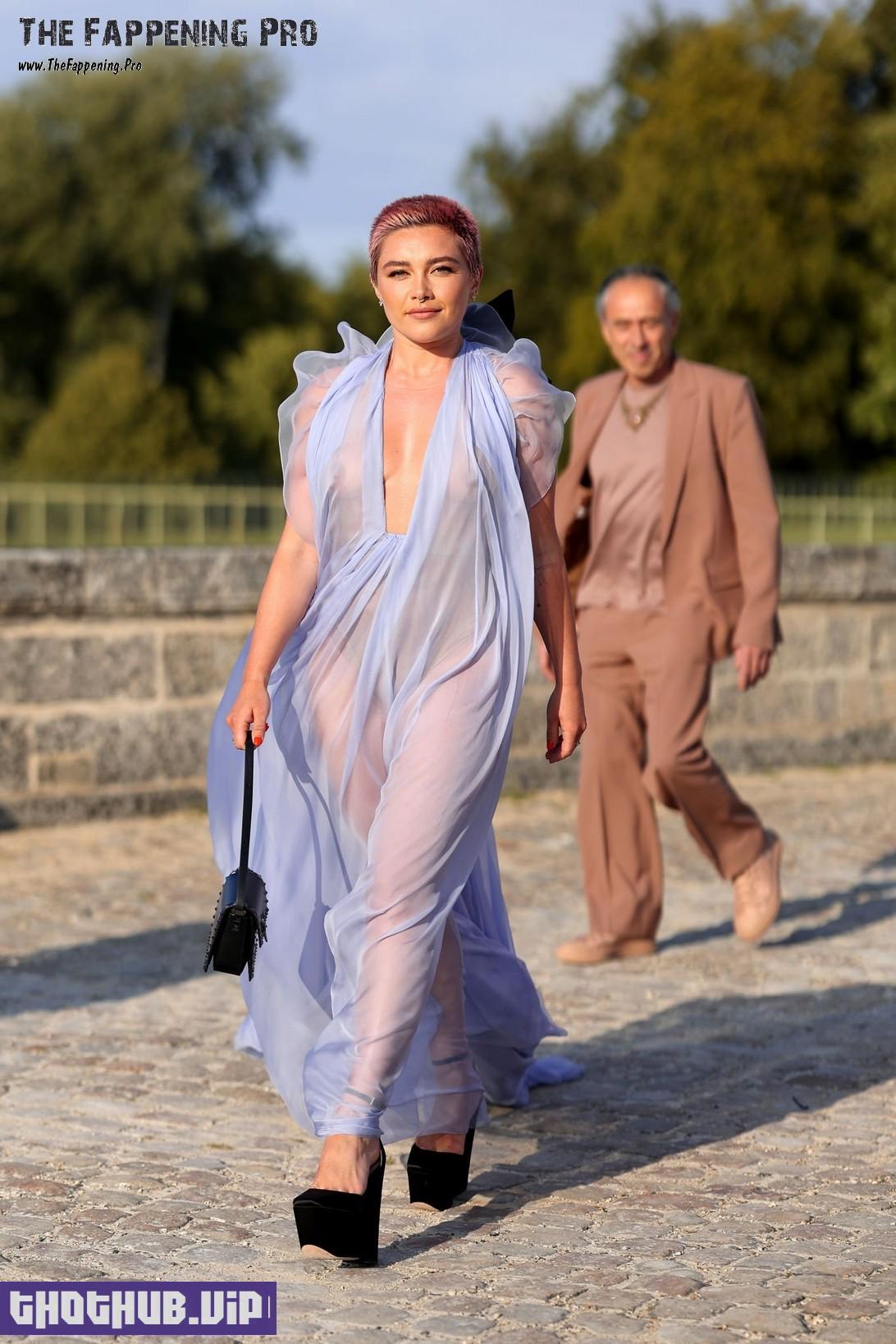 Florence Pugh Tits In See Through Dress 10 Photos