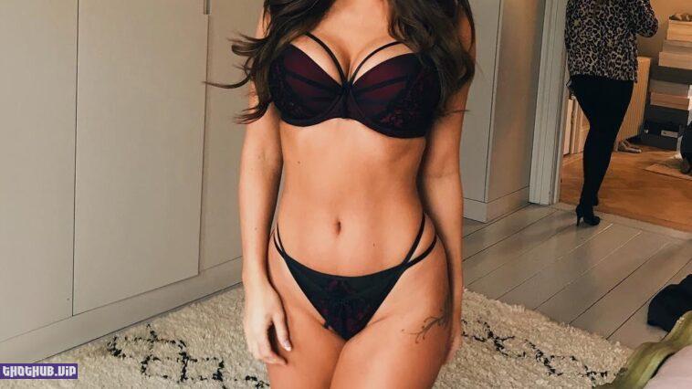 India Reynolds Hot And Sexy 23 Photos