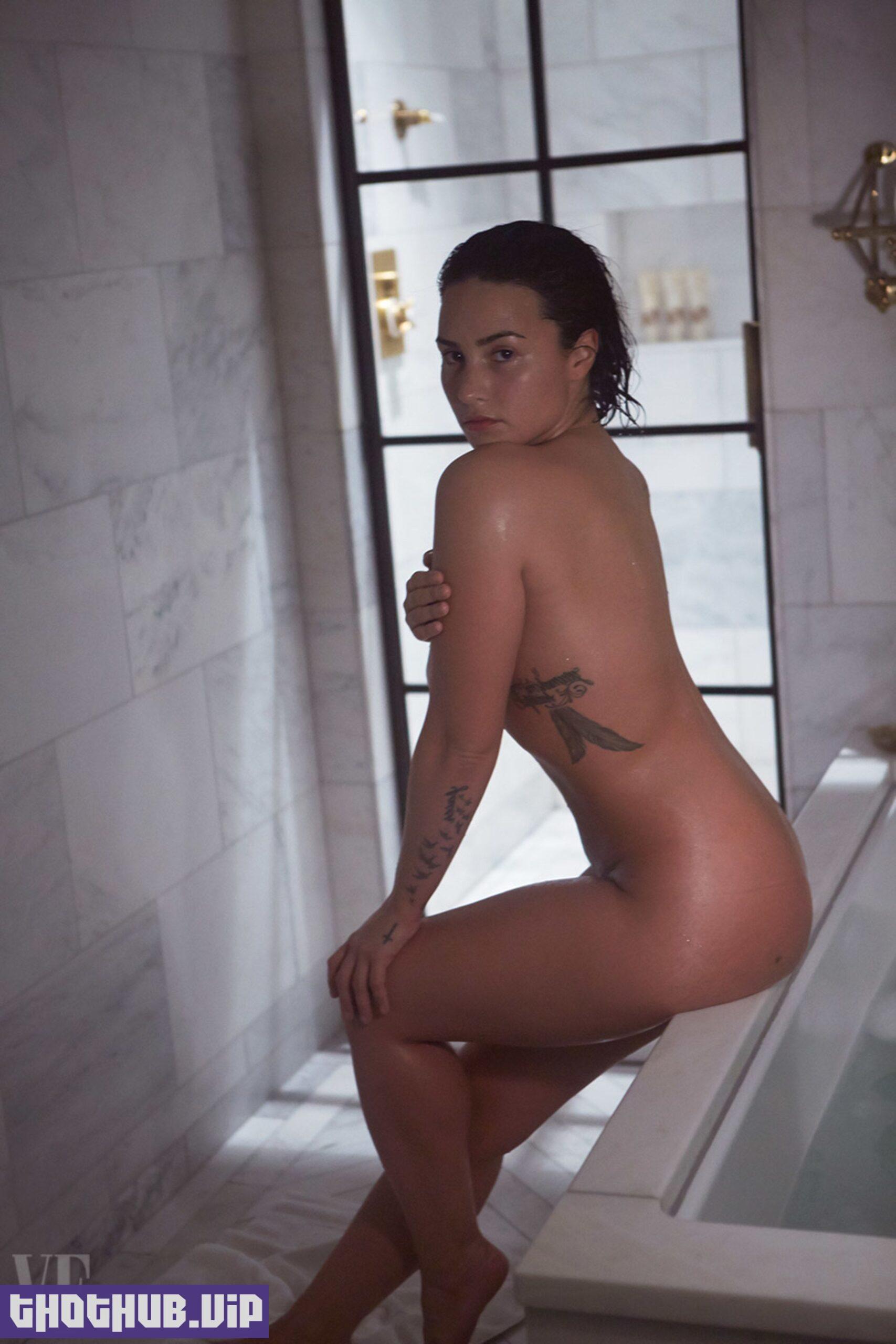 Demi Lovato Nude 9 Photos scaled