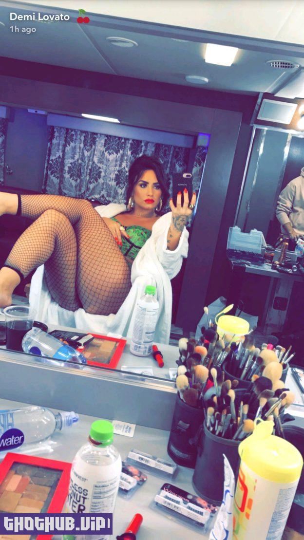 Demi Lovato Sexy 8 Photos