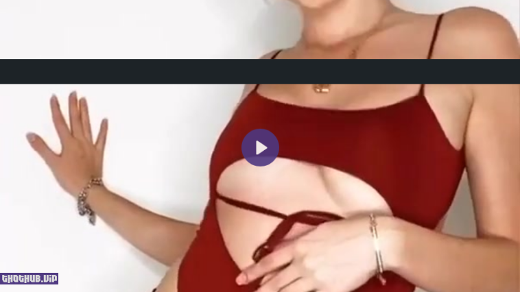 Screenshot 2024 04 02 at 09 19 05 Sexy Lea Elui Nude Bikini Try On Deleted Video Leaked On Thothub