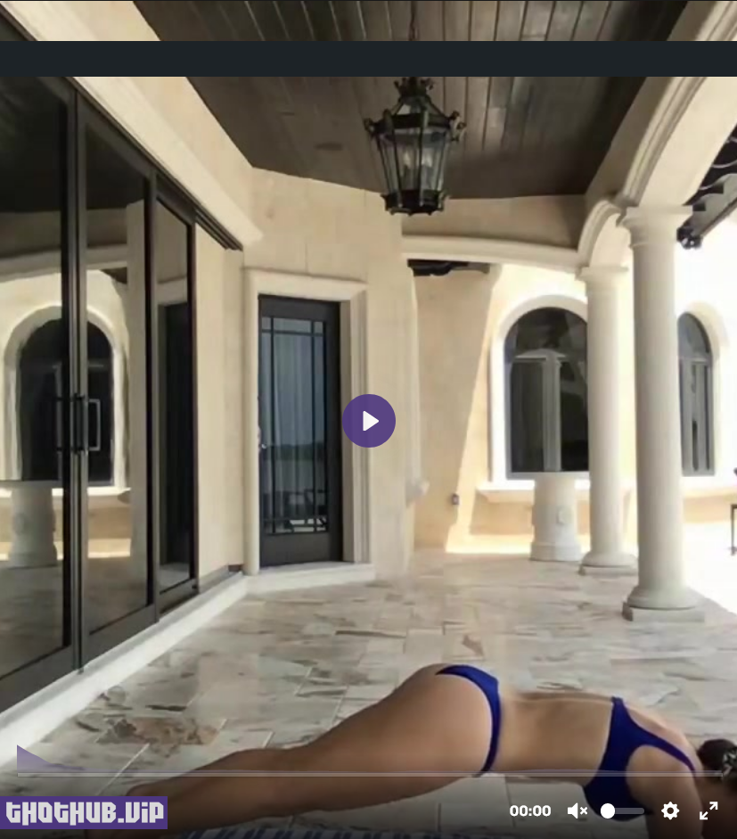 Screenshot 2024 04 19 at 13 20 29 Top Amanda Cerny Sexy Bikini Booty Workout Livestream Leaked On Thothub