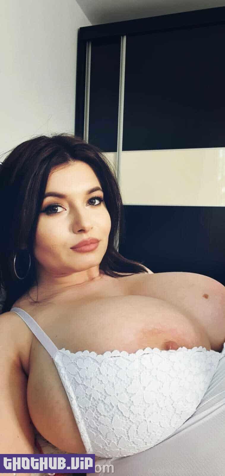1660974308 297 BustyEma %E2%80%93 Huge Boobs Thick Girl Onlyfans Nudes