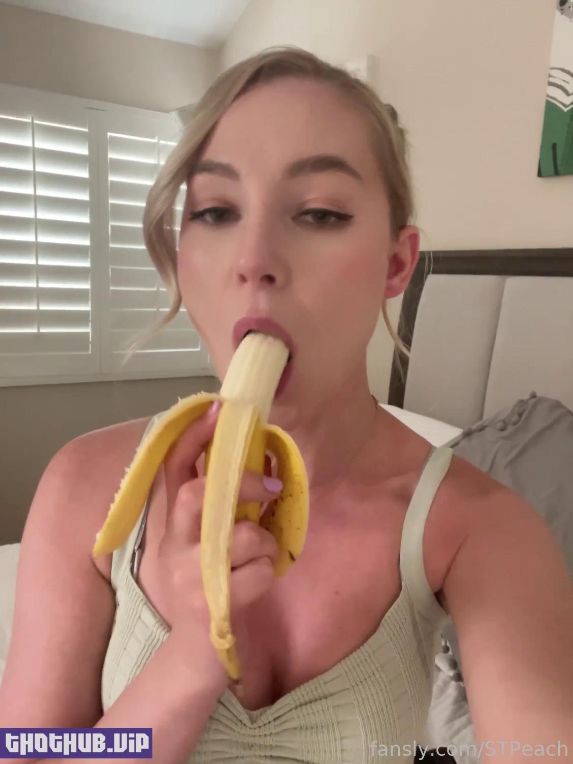 1662686550 764 STPeach Banana Deepthroat Fansly Video Leaked