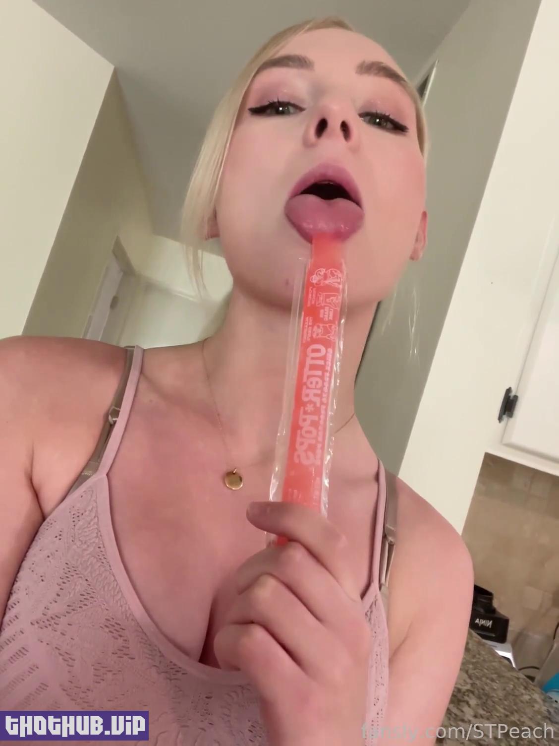 1662762069 425 STPeach Popsicle Sucking Fansly Video Leaked