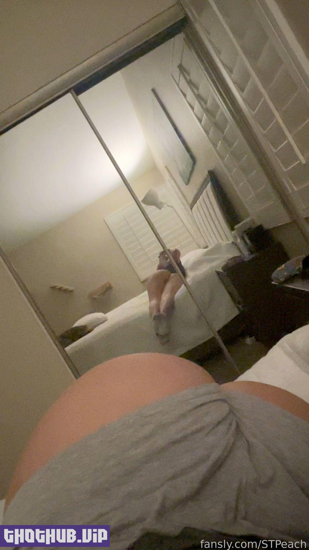 1662832741 587 STPeach Grey Booty Shorts Onlyfans Video Leaked