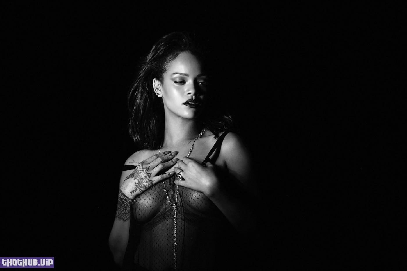 1663125882 679 Rihanna Nude Nipple Slip BTS Photoshoot Set Leaked