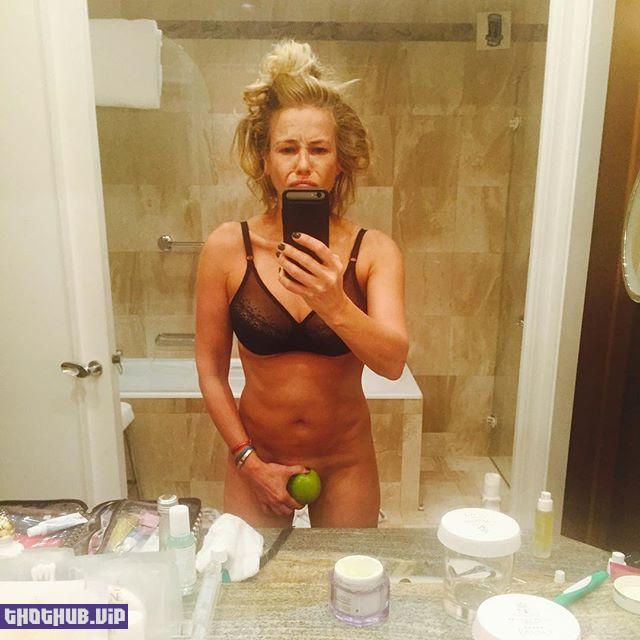 Chelsea Handler Candid Nude Sexy Photos Leaked