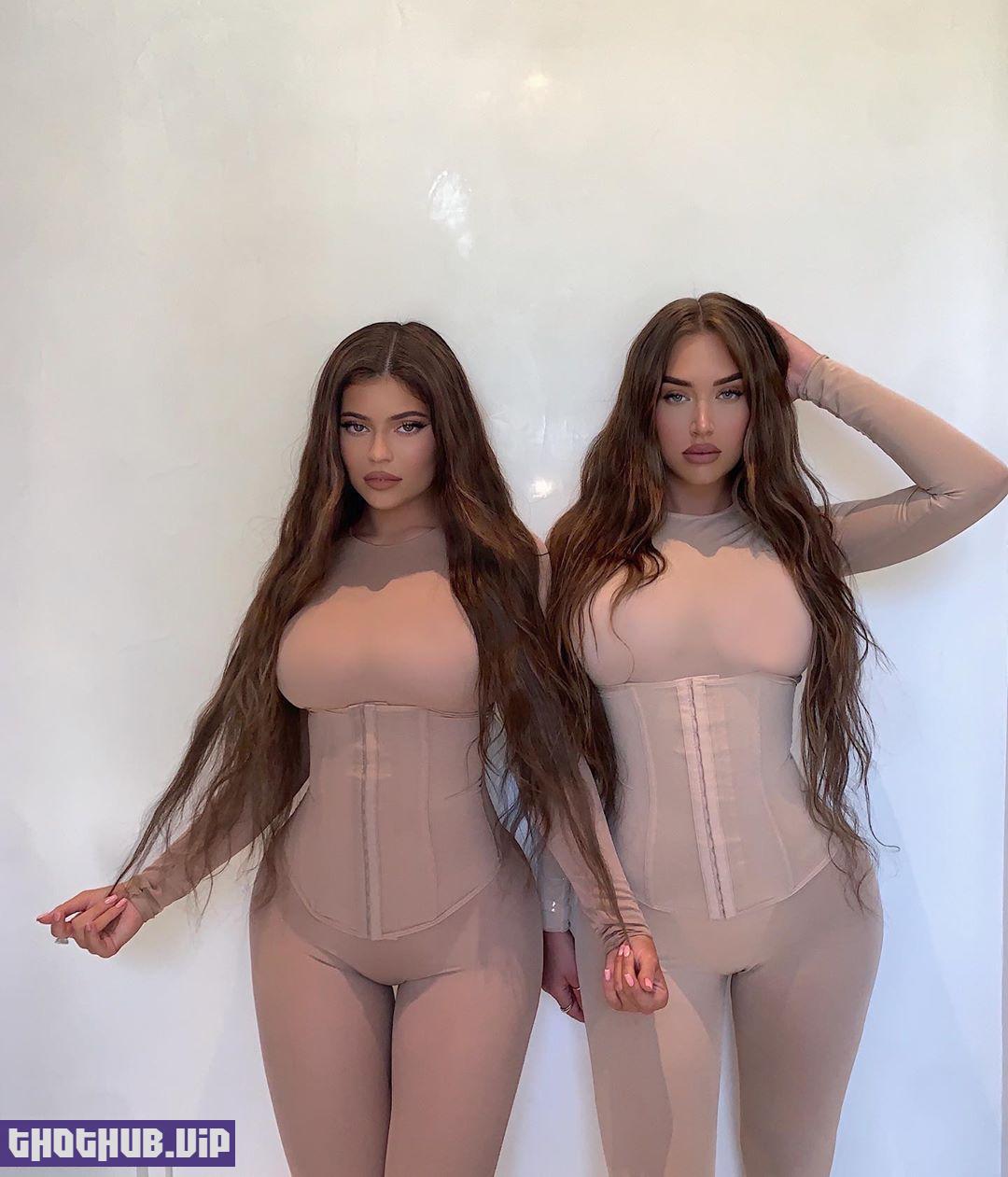 Kylie Jenner Lesbian Bikini Haul Photoshoot Leaked