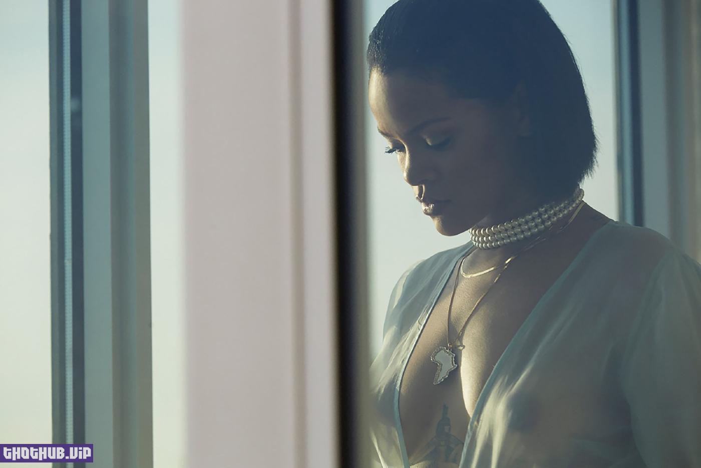 Rihanna Sexy Bikini Robe Nipple Slip Photos Leaked 18