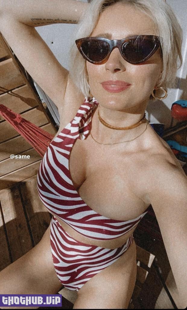 Caroline Vreeland Sexy In 