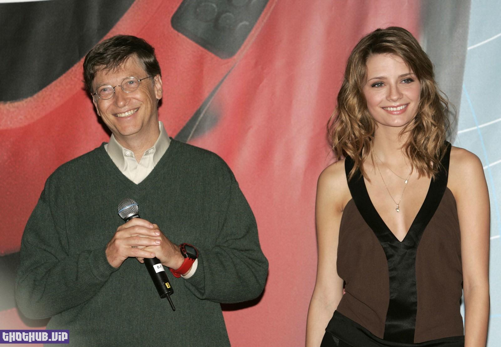 1662413427 707 Bill Gates Looks At Mischa Bartons Cleavage 26 Photos