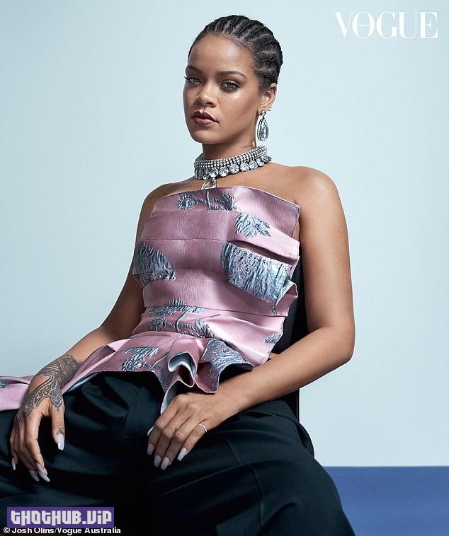 Rihanna TheFappening Sexy Vogue 9 Photos