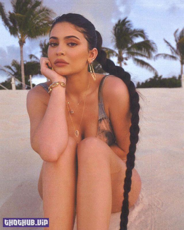 1662967704 217 Kylie Jenner Nude Boobs Ass and Pussy Pictures