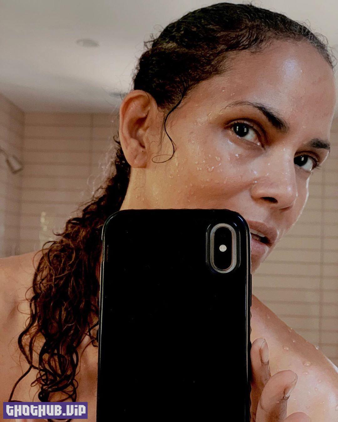 1663055396 750 Halle Berry Topless 3 New Photos
