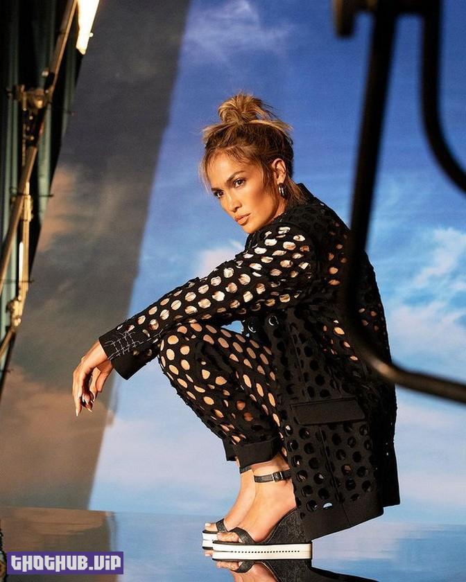 1663393017 705 Jennifer Lopez Sexy On Cloud Nine 2 Photos