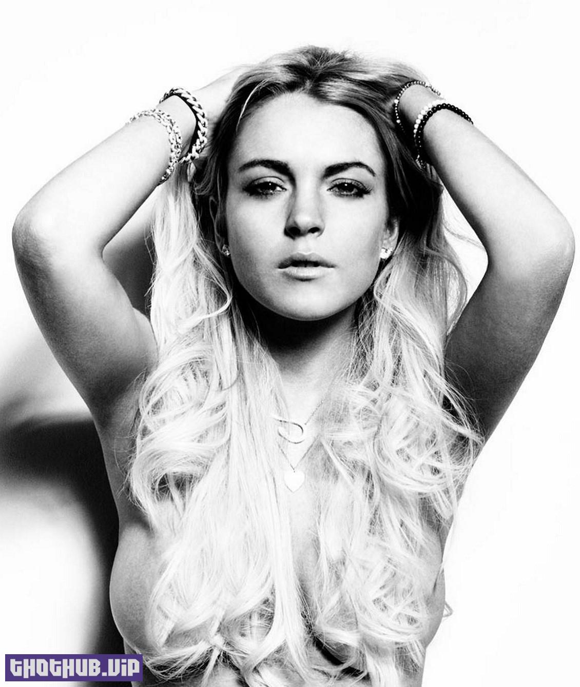 Lindsay-Lohan-Topless-Sexy-23