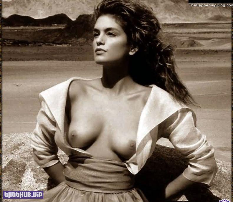 1663599407 889 Cindy Crawford Nude and Sexy Pictures