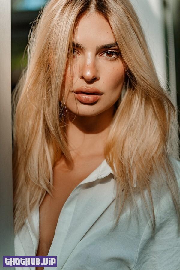 1663992799 390 Emily Ratajkowski Became A Sexy Blonde 47 Photos And Video