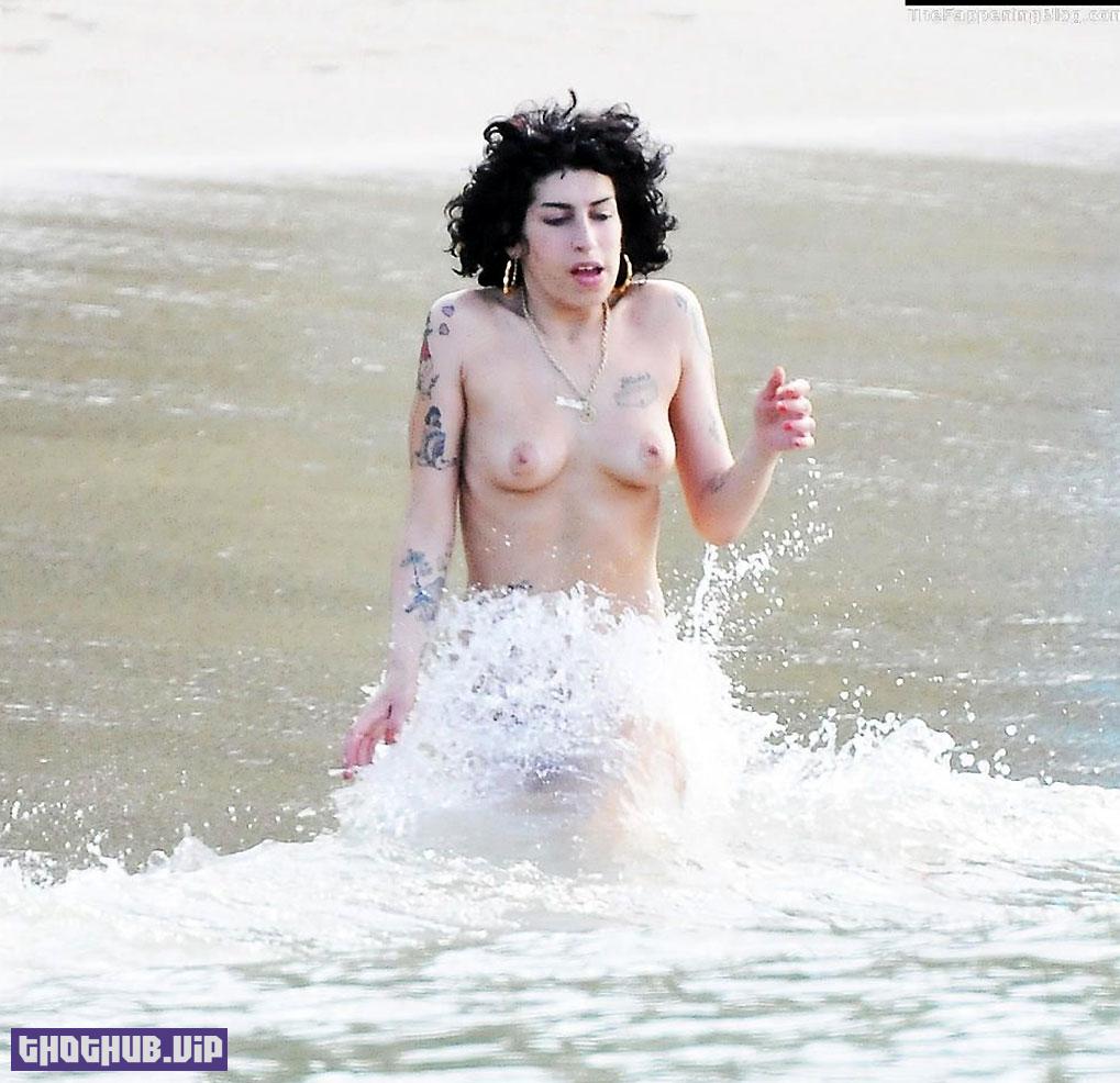 1664158772 56 Amy Winehouse Nude and Hot Collection %E2%80%93 2021