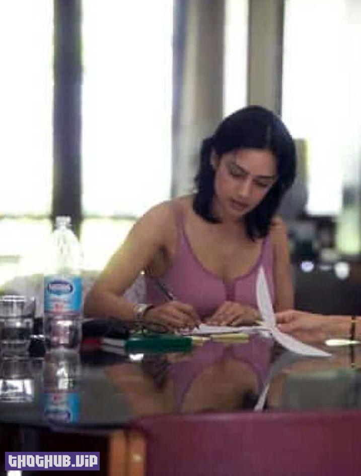 1664438702 695 Archie Panjabi Nude and Sex Photos from Scenes