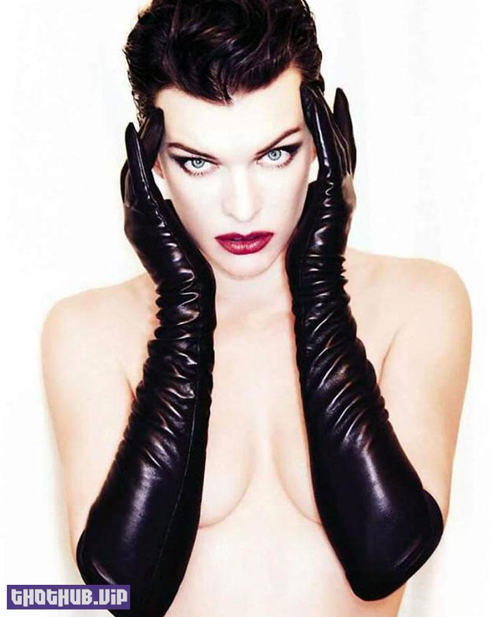 1664765754 678 Milla Jovovich Nude and Hot Photo Collection