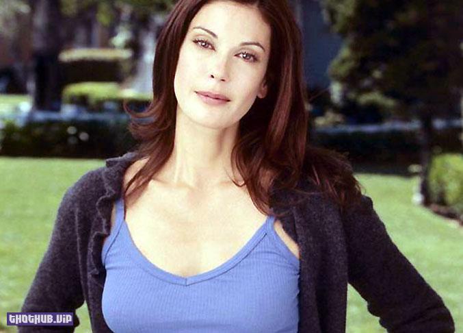 1664791626 830 Teri Hatcher Hot and Sexy Photo Collection