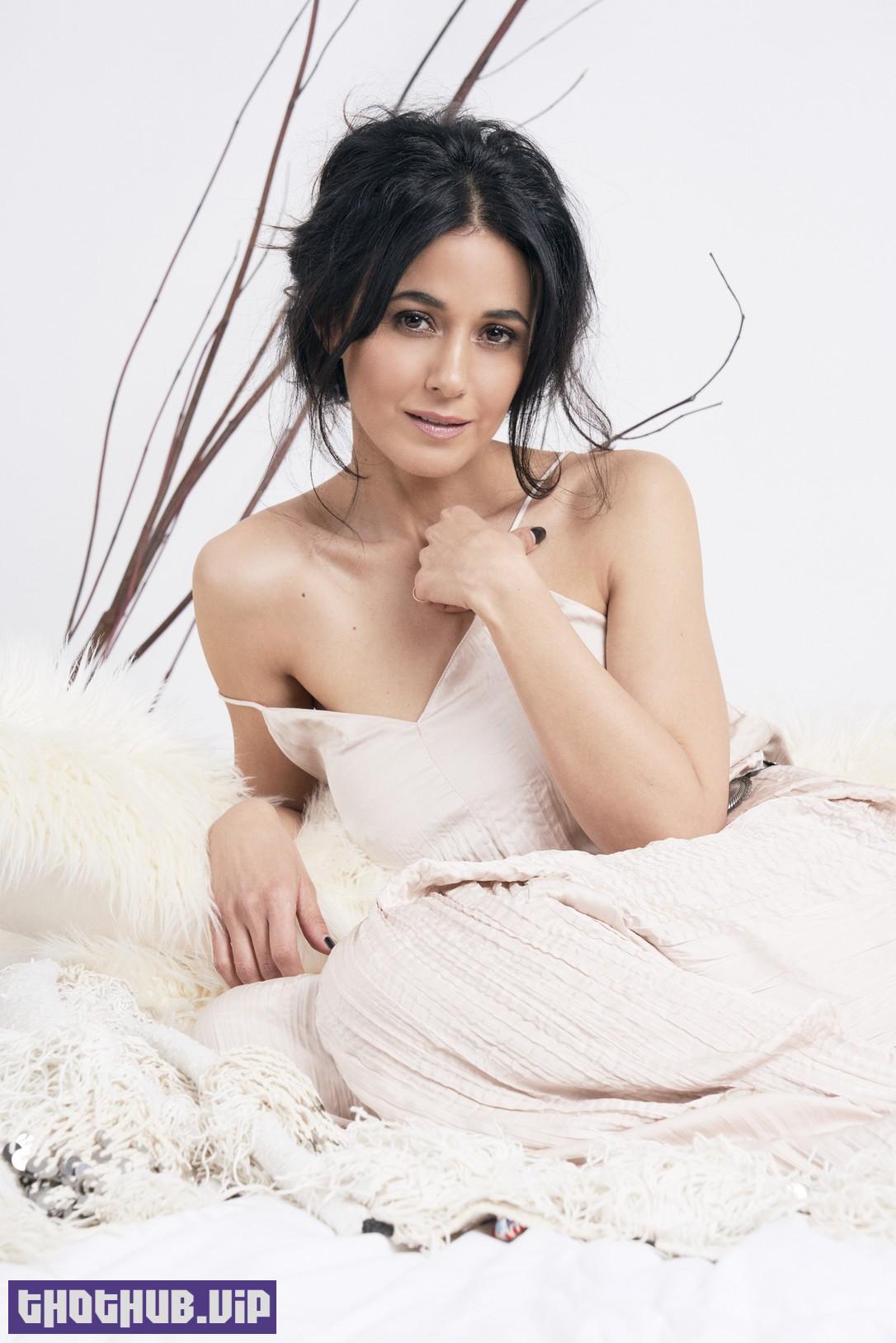1665130050 442 Emmanuelle Chriqui Nude And Sexy 116 Photos And Videos