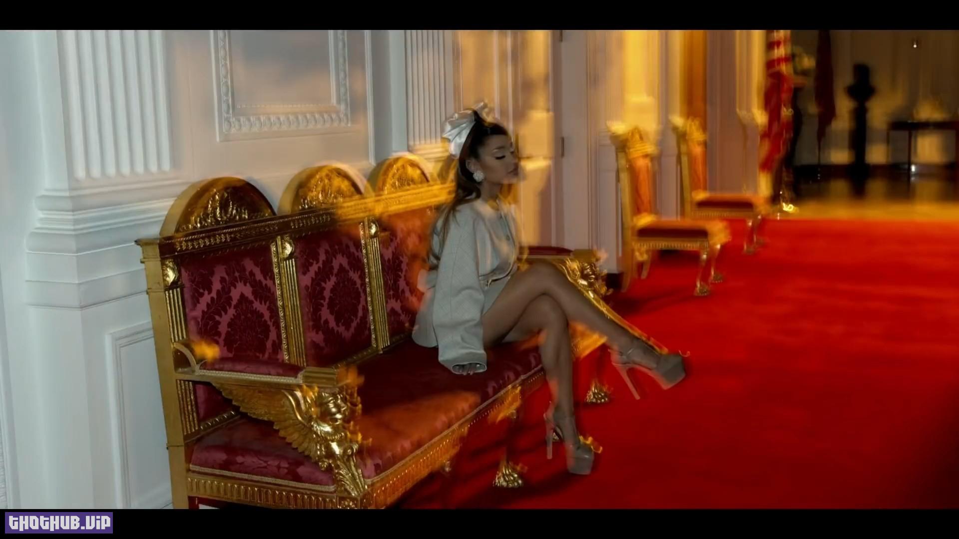 1665523215 918 Ariana Grande Sexy In Positions 29 Photos And Video